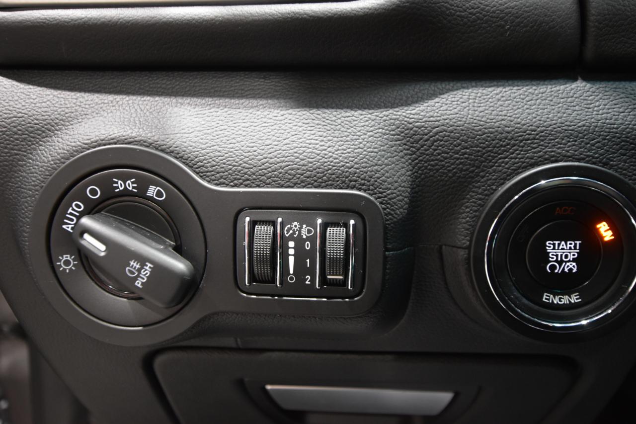 Maserati Ghibli 4dr Sdn 2016