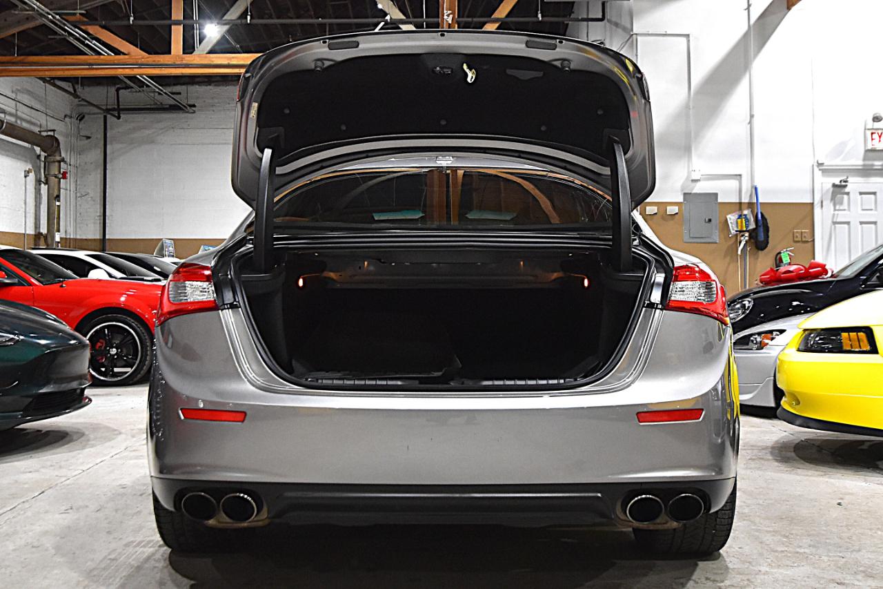 Maserati Ghibli 4dr Sdn 2016