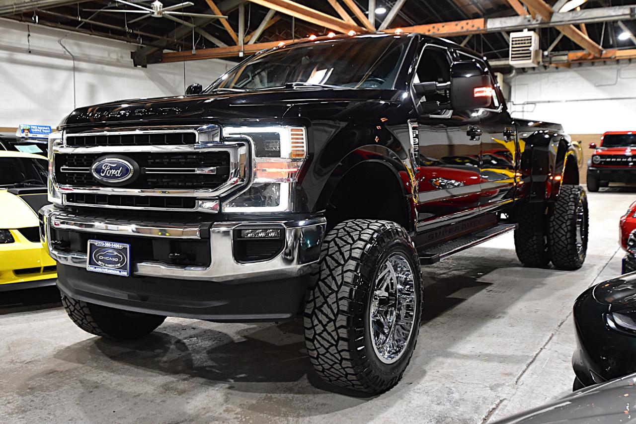 Ford Super Duty F-350 DRW Lariat 4WD Crew Cab 8' Box 2020