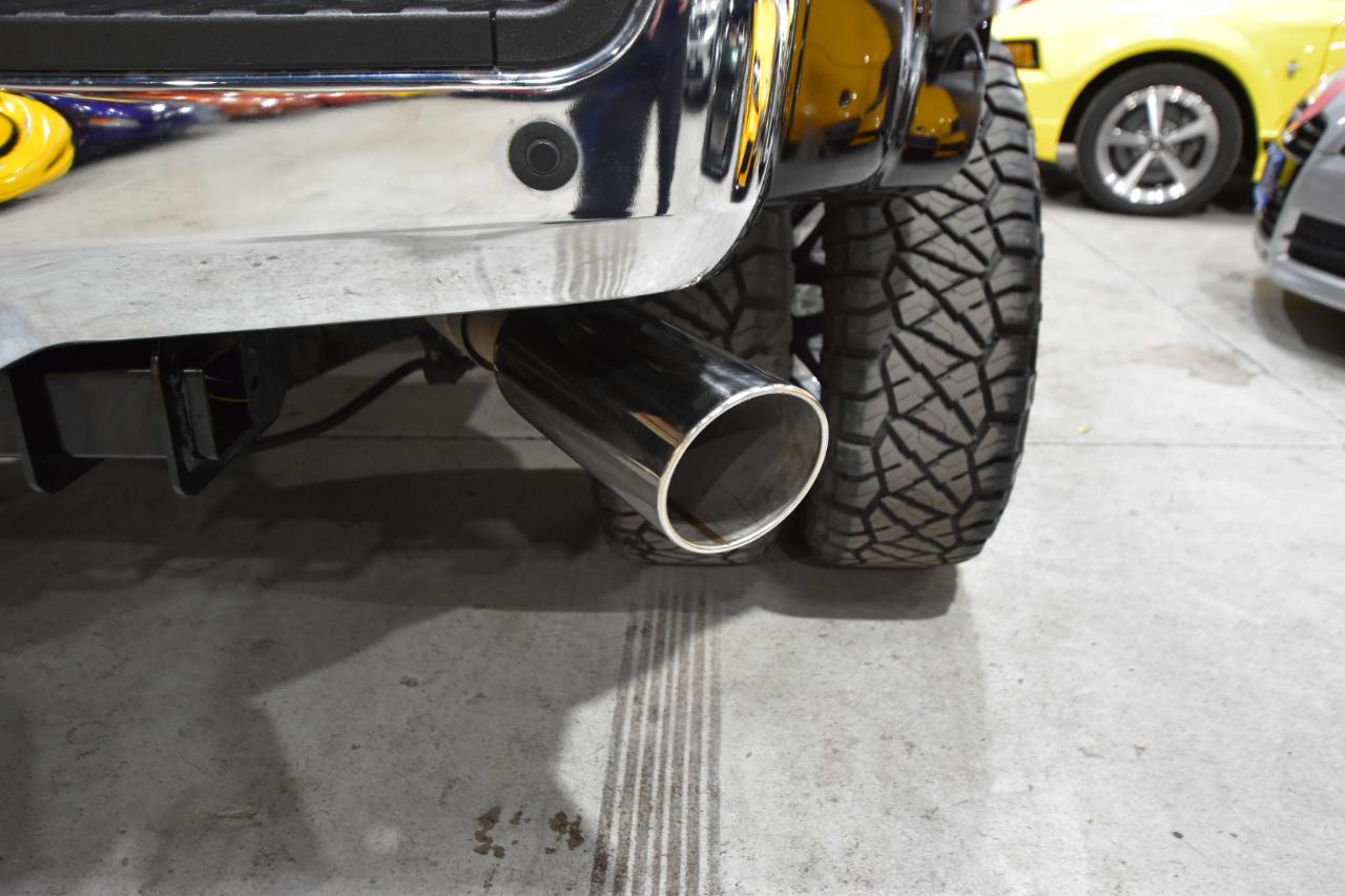 Ford Super Duty F-350 DRW Lariat 4WD Crew Cab 8' Box 2020