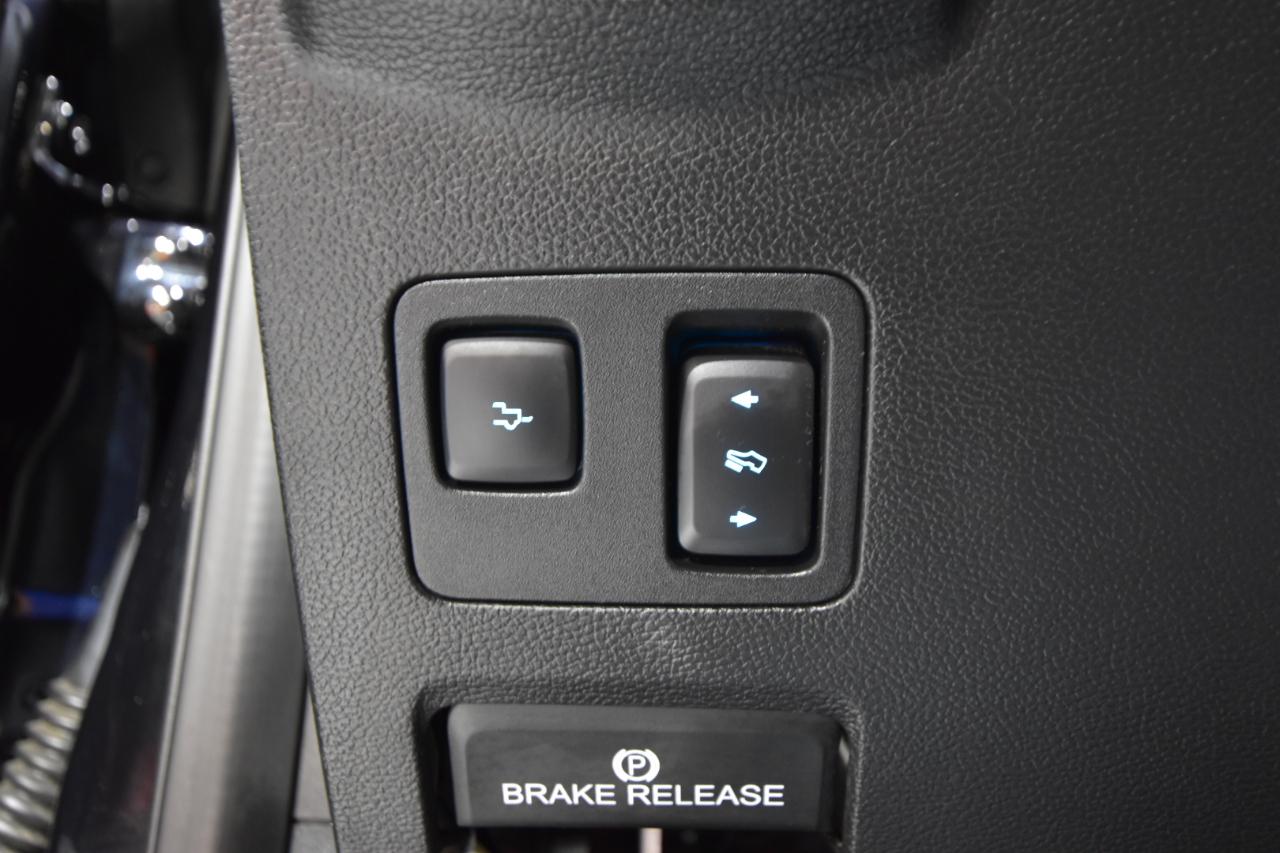 Ford Super Duty F-350 DRW Lariat 4WD Crew Cab 8' Box 2020