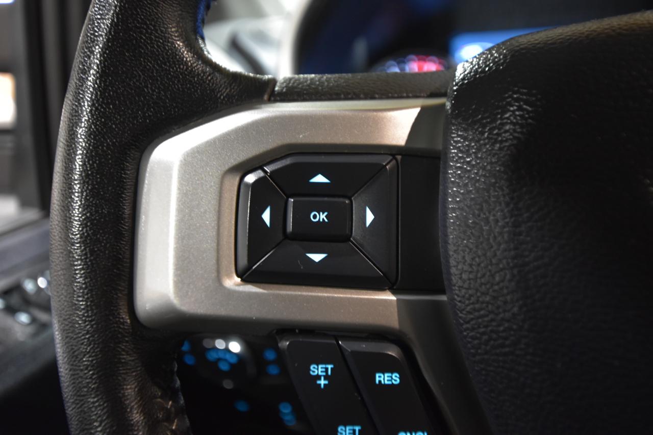 Ford Super Duty F-350 DRW Lariat 4WD Crew Cab 8' Box 2020