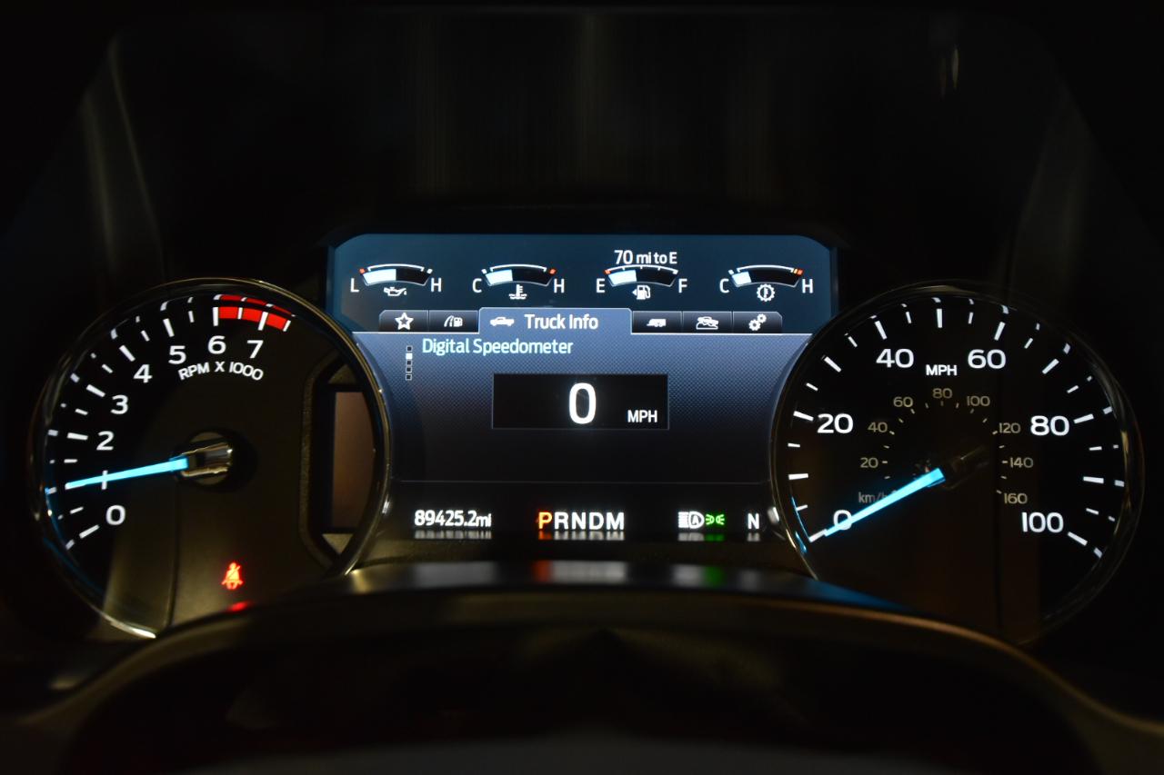 Ford Super Duty F-350 DRW Lariat 4WD Crew Cab 8' Box 2020