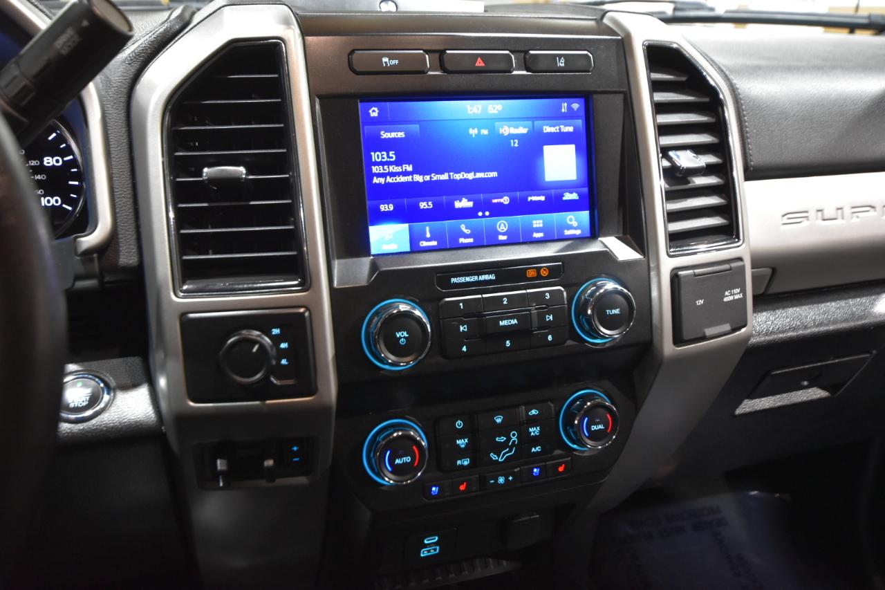 Ford Super Duty F-350 DRW Lariat 4WD Crew Cab 8' Box 2020