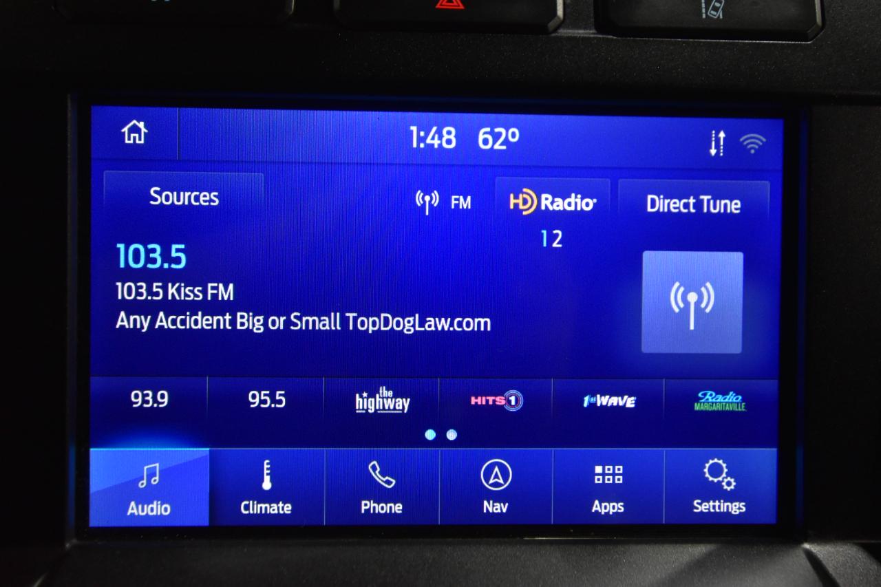 Ford Super Duty F-350 DRW Lariat 4WD Crew Cab 8' Box 2020