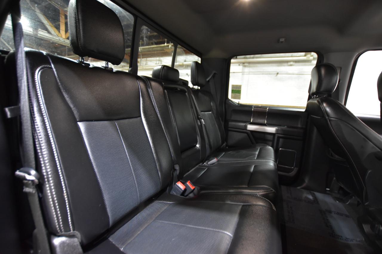 Ford Super Duty F-350 DRW Lariat 4WD Crew Cab 8' Box 2020