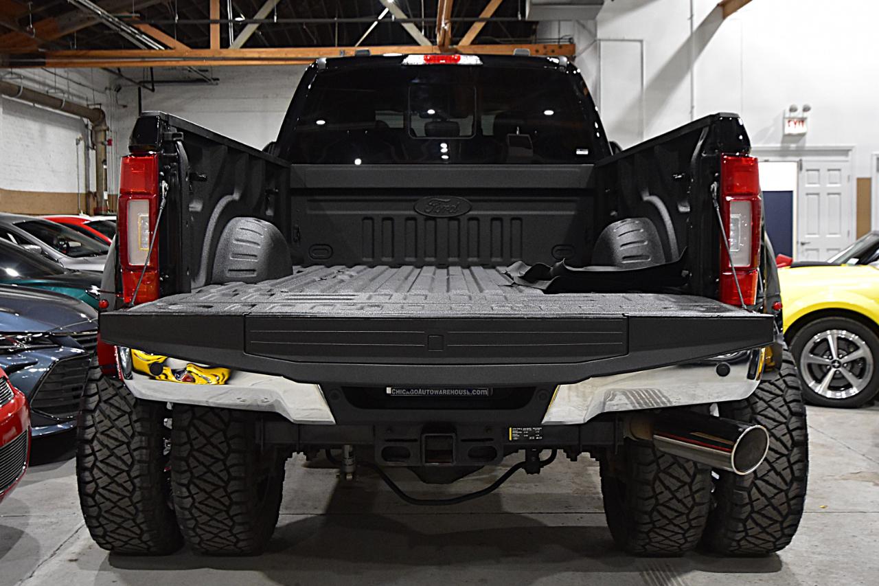Ford Super Duty F-350 DRW Lariat 4WD Crew Cab 8' Box 2020