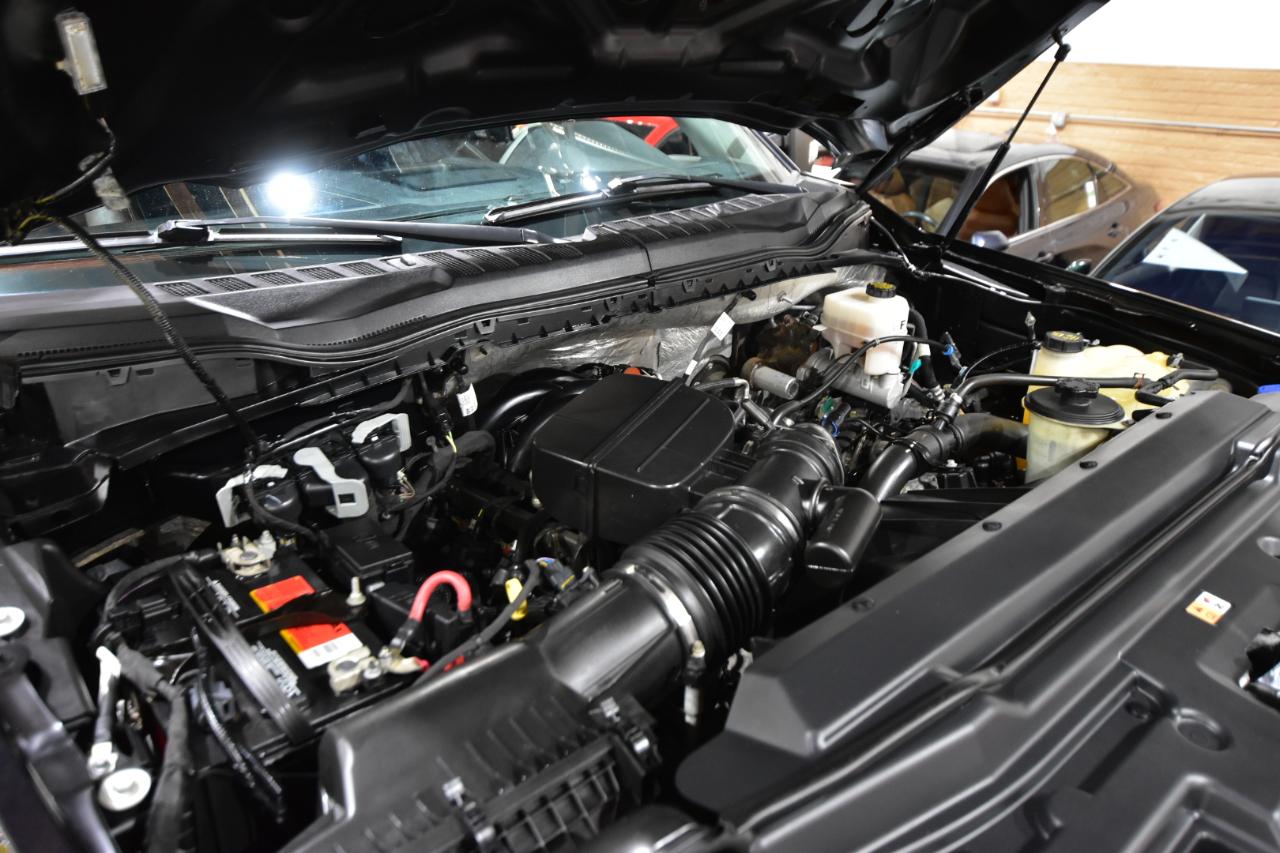 Ford Super Duty F-350 DRW Lariat 4WD Crew Cab 8' Box 2020