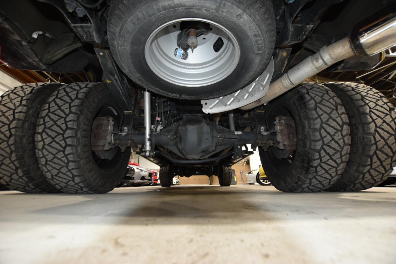 Ford Super Duty F-350 DRW Lariat 4WD Crew Cab 8' Box 2020