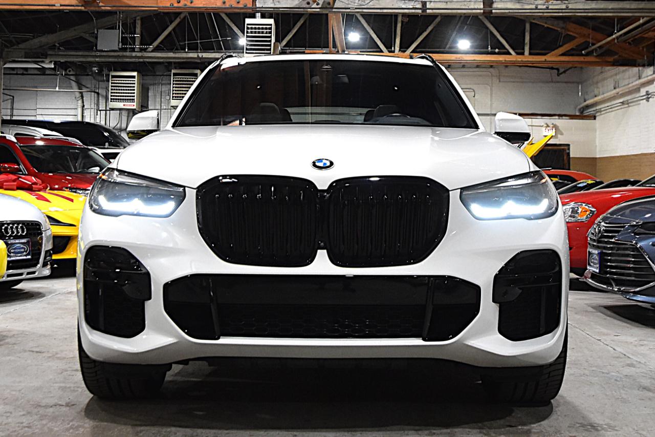 BMW X5 xDrive40i Sports Activity Vehicle 2023