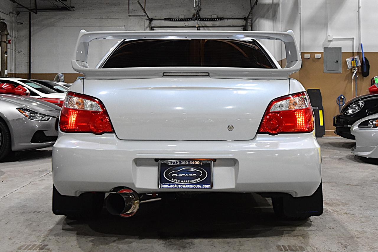 Subaru Impreza Sedan (Natl) 2.5 WRX STi w/Gold Wheels 2005