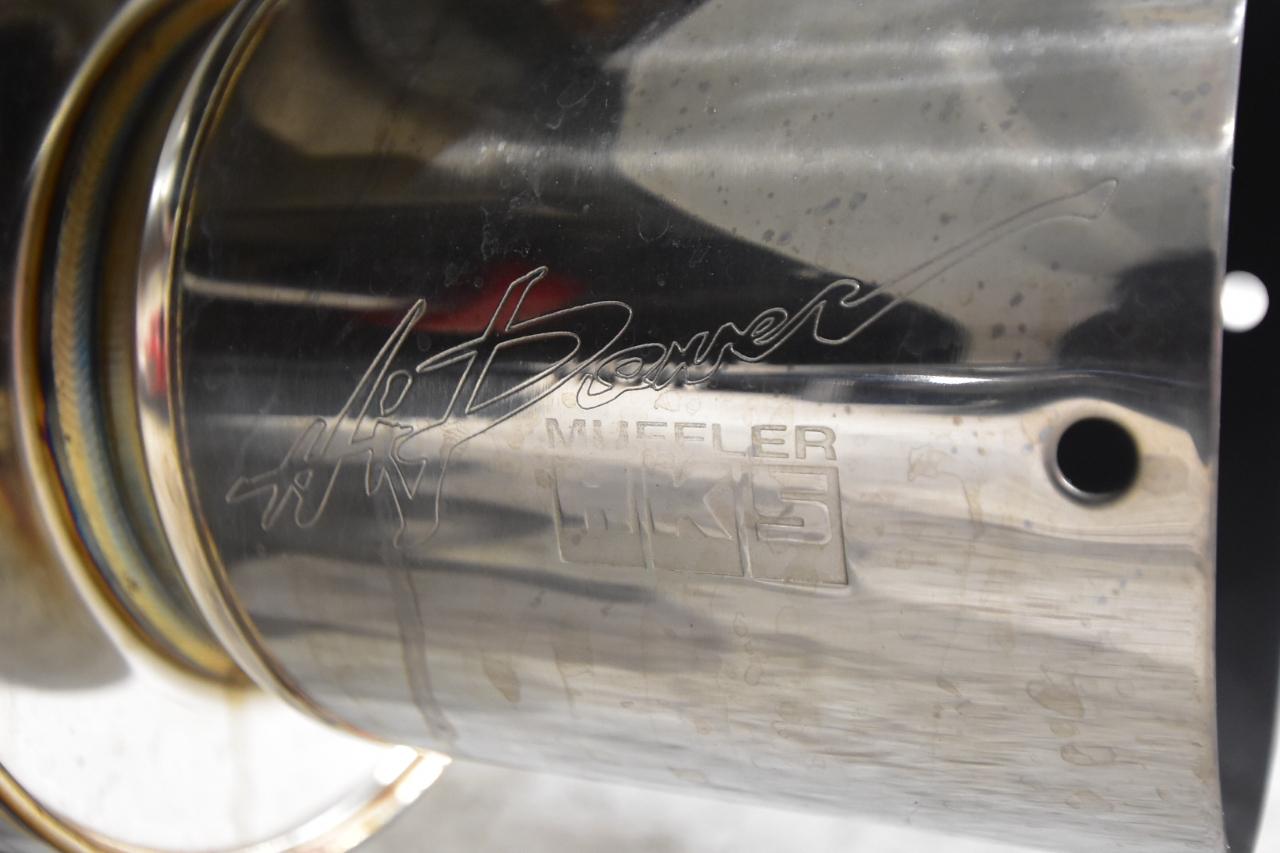 Subaru Impreza Sedan (Natl) 2.5 WRX STi w/Gold Wheels 2005