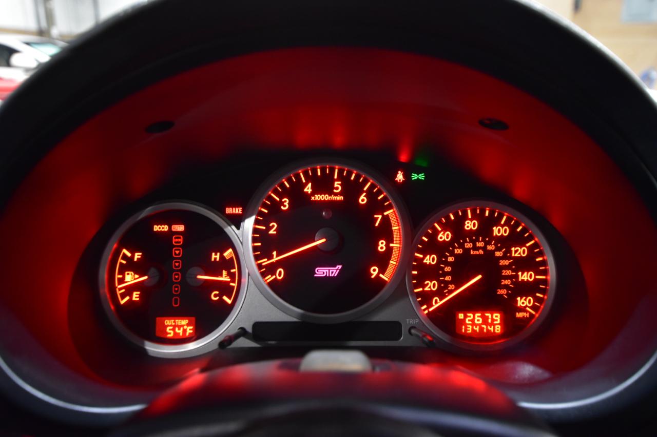 Subaru Impreza Sedan (Natl) 2.5 WRX STi w/Gold Wheels 2005