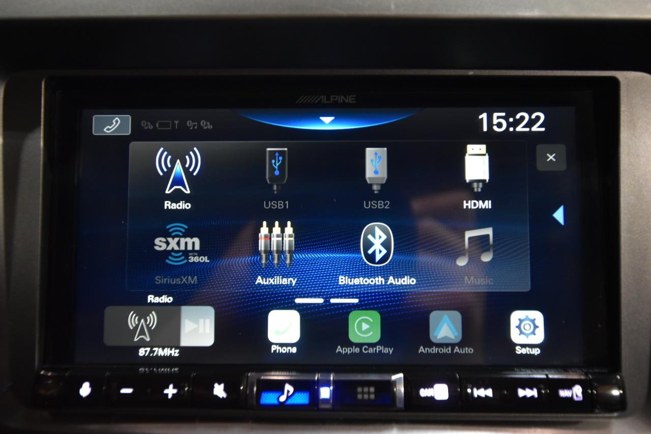 Subaru Impreza Sedan (Natl) 2.5 WRX STi w/Gold Wheels 2005