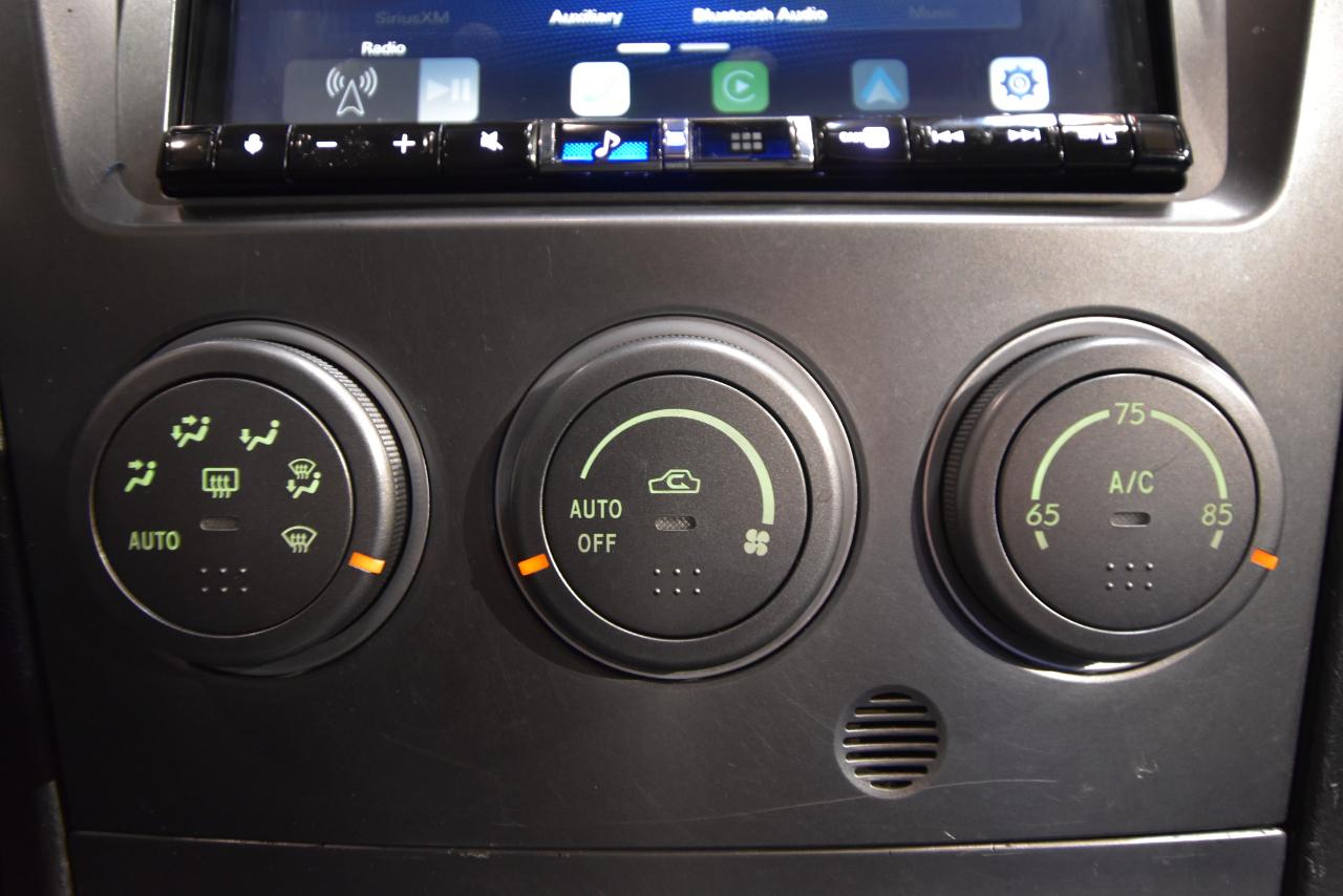 Subaru Impreza Sedan (Natl) 2.5 WRX STi w/Gold Wheels 2005