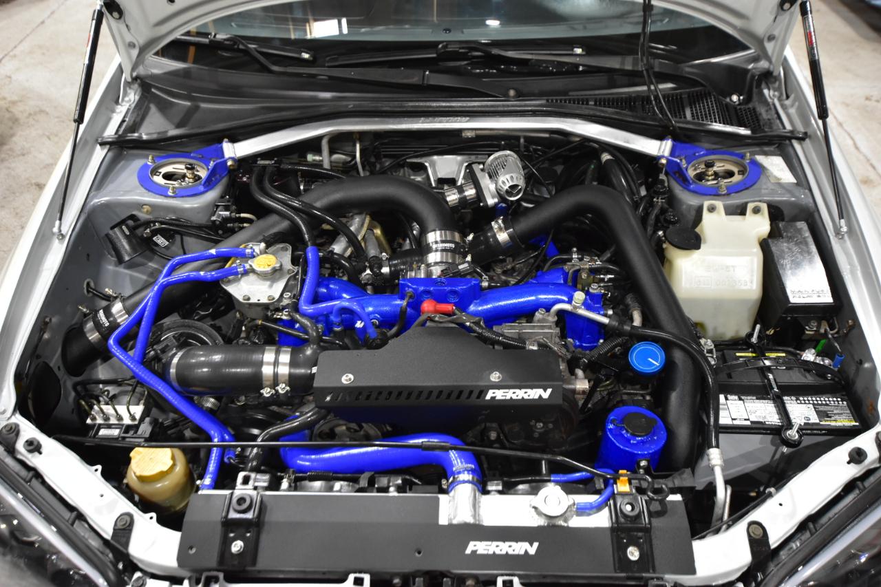 Subaru Impreza Sedan (Natl) 2.5 WRX STi w/Gold Wheels 2005