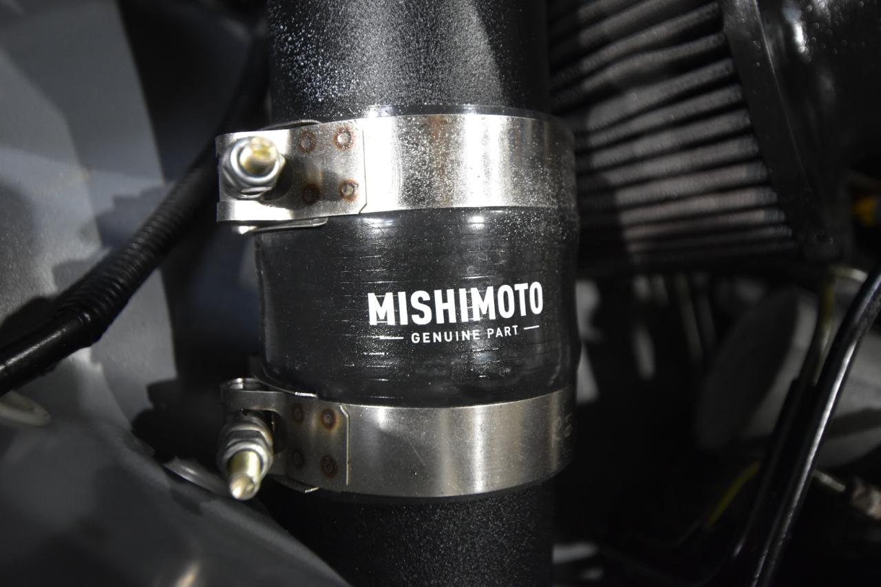 Subaru Impreza Sedan (Natl) 2.5 WRX STi w/Gold Wheels 2005