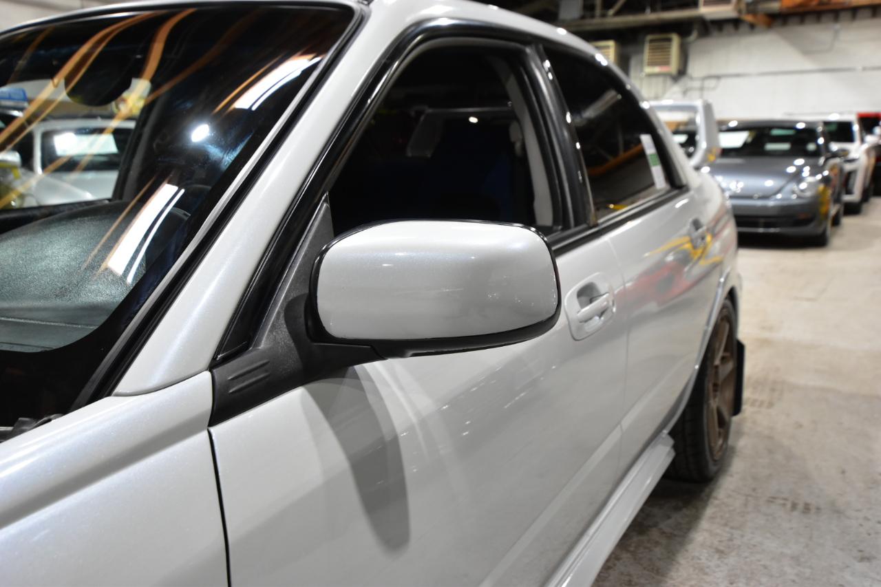 Subaru Impreza Sedan (Natl) 2.5 WRX STi w/Gold Wheels 2005