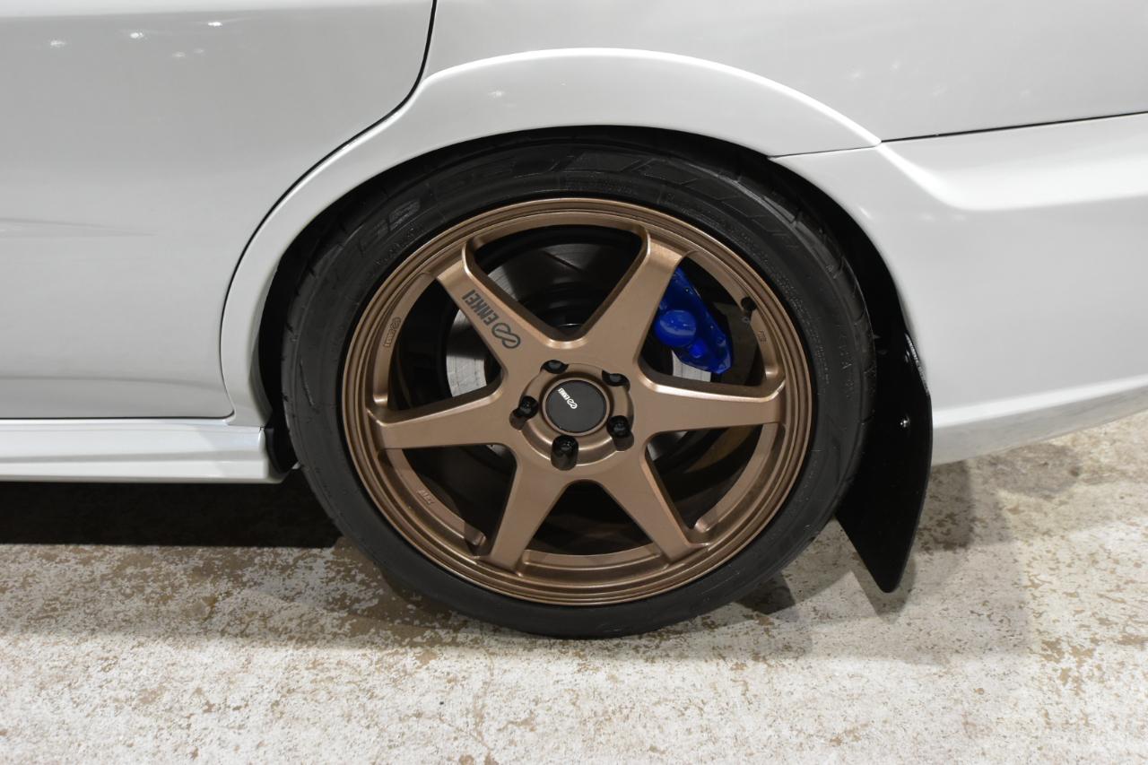 Subaru Impreza Sedan (Natl) 2.5 WRX STi w/Gold Wheels 2005