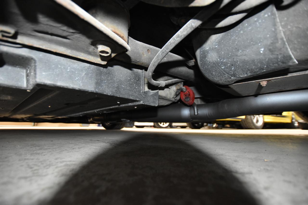 Subaru Impreza Sedan (Natl) 2.5 WRX STi w/Gold Wheels 2005