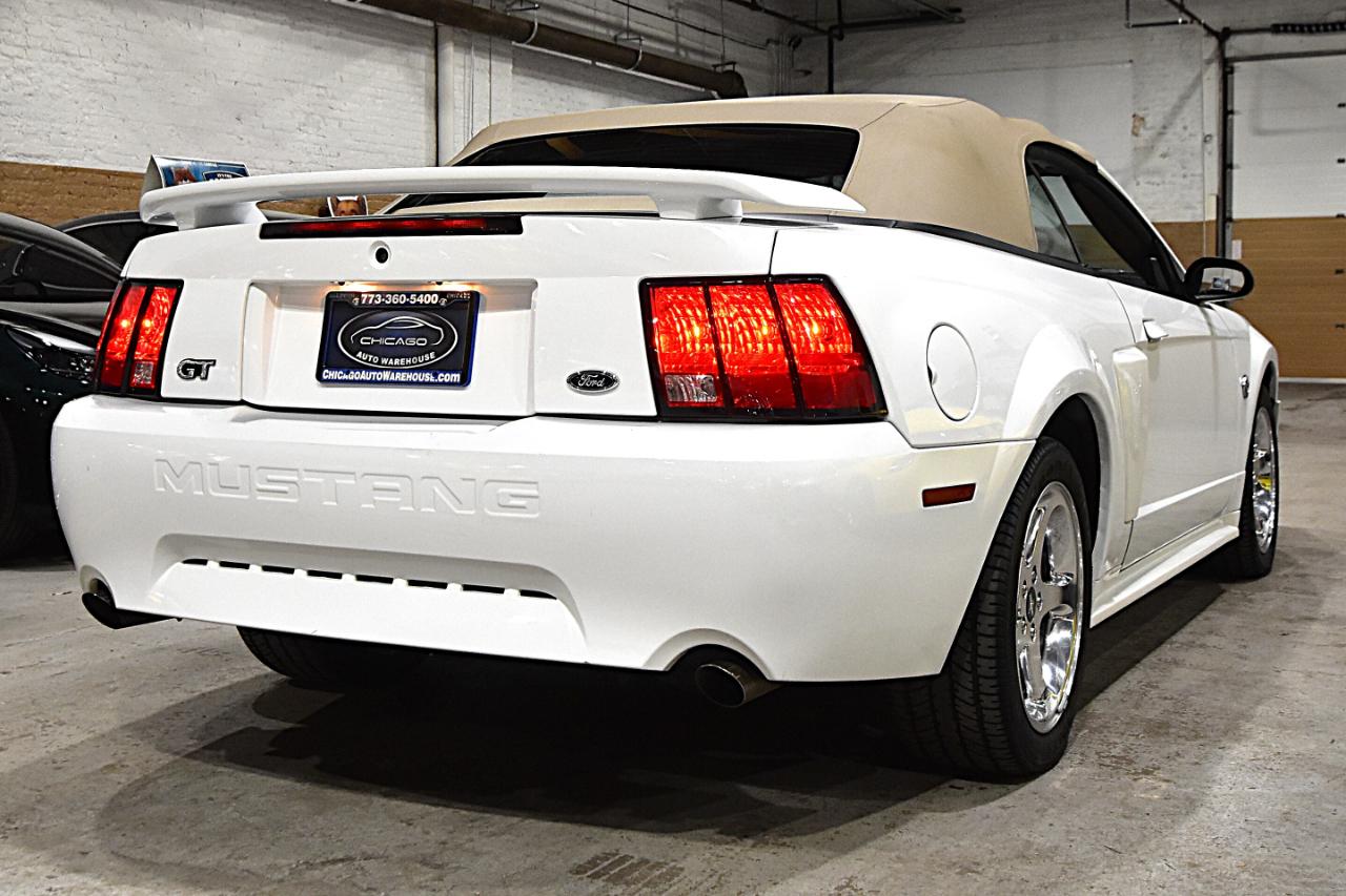 Ford Mustang 2dr Conv GT Deluxe 2004