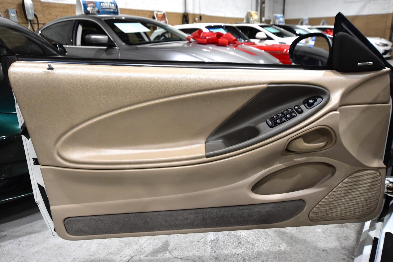 Ford Mustang 2dr Conv GT Deluxe 2004