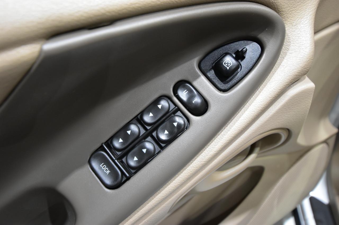 Ford Mustang 2dr Conv GT Deluxe 2004