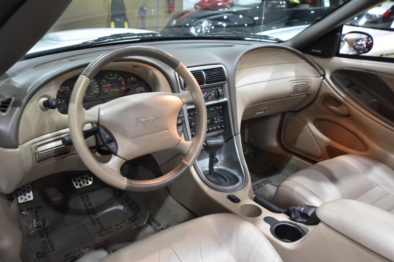 Ford Mustang 2dr Conv GT Deluxe 2004