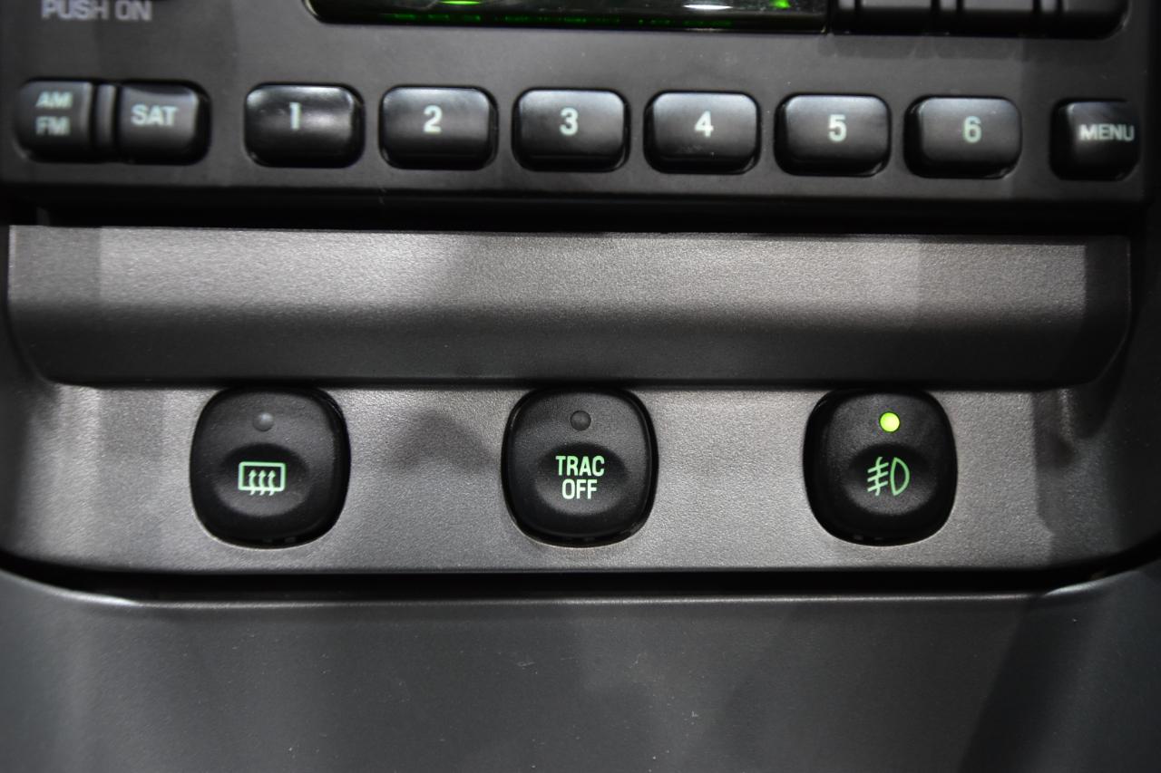 Ford Mustang 2dr Conv GT Deluxe 2004