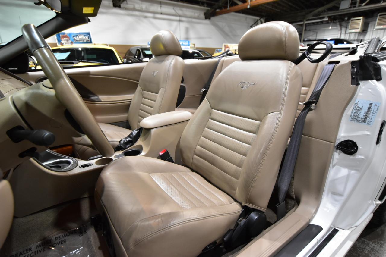 Ford Mustang 2dr Conv GT Deluxe 2004