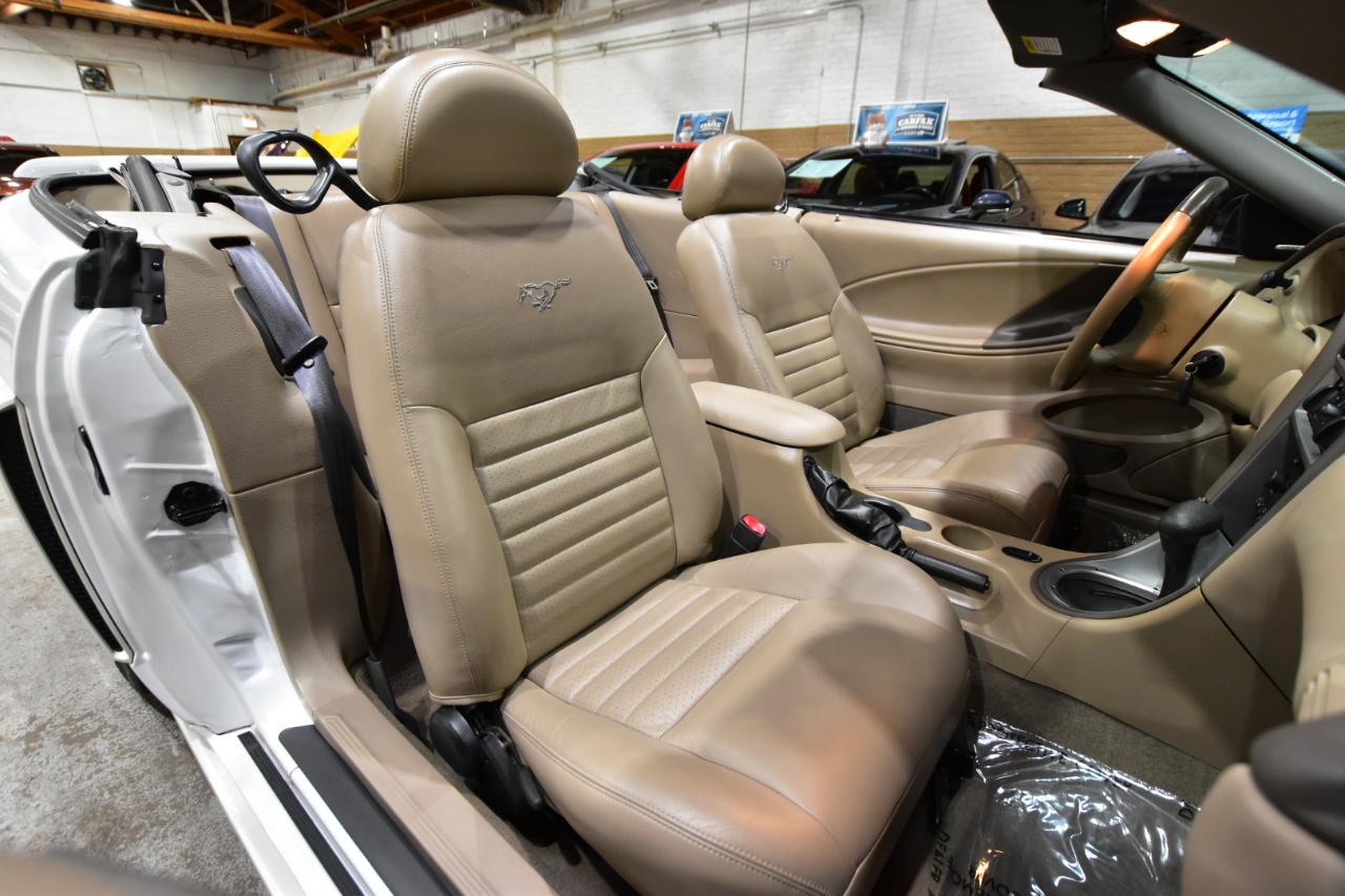 Ford Mustang 2dr Conv GT Deluxe 2004