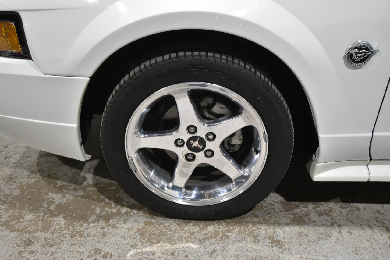 Ford Mustang 2dr Conv GT Deluxe 2004