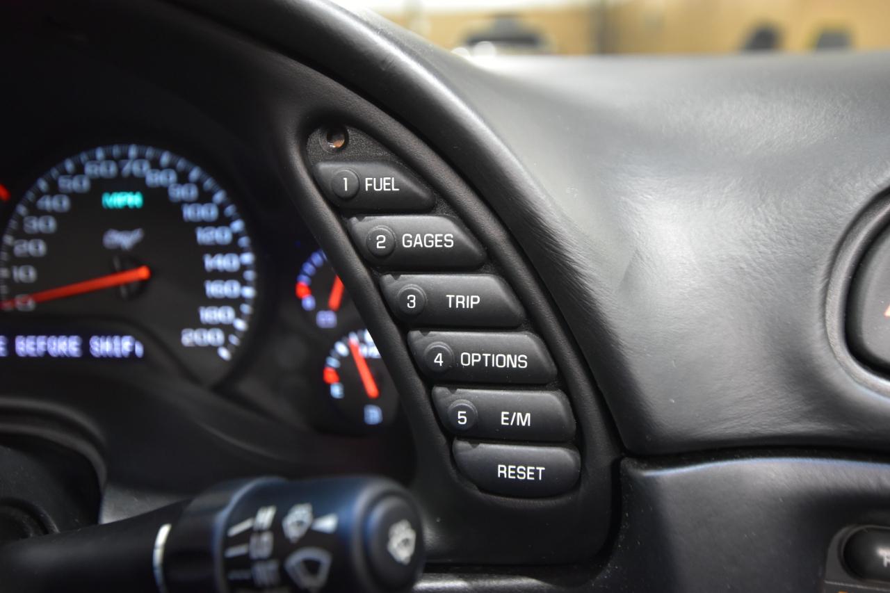 Chevrolet Corvette 2dr Cpe 2003