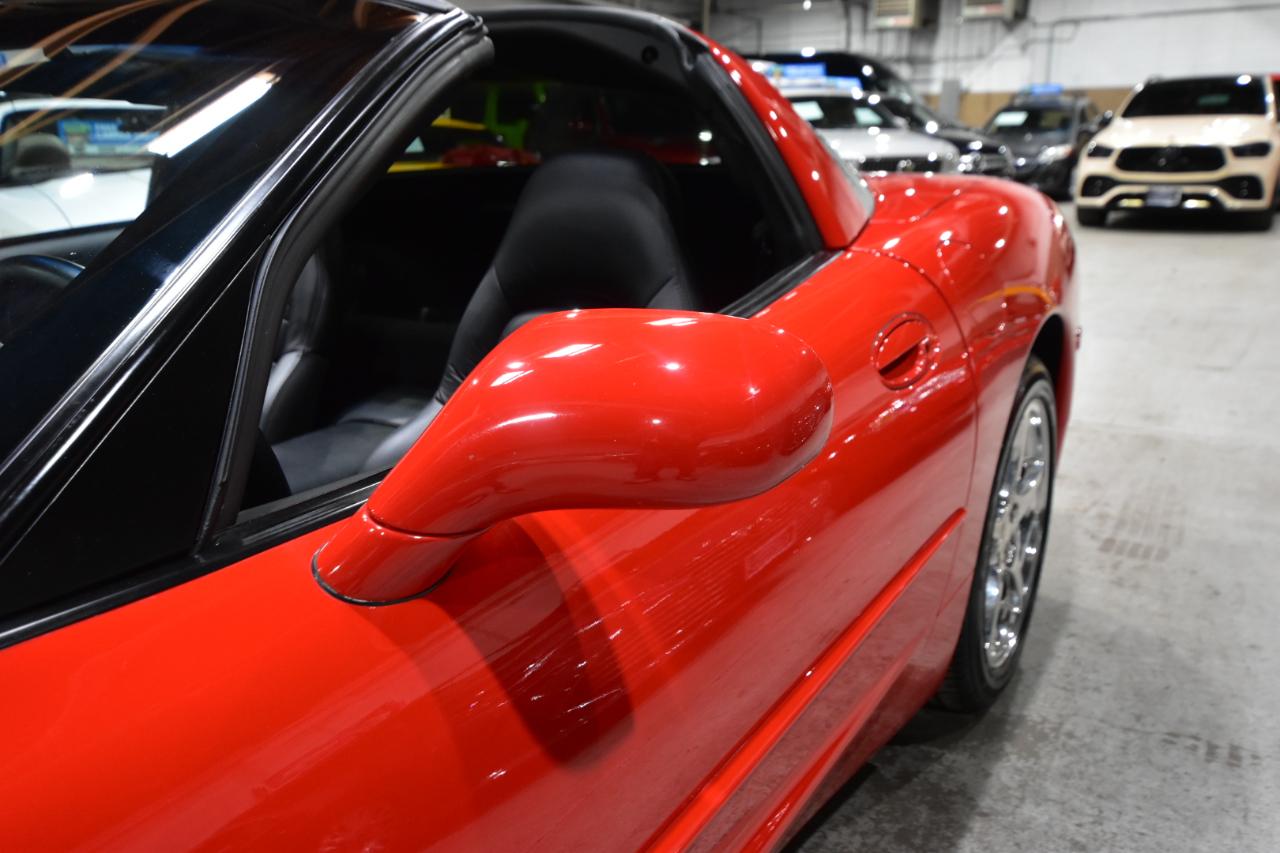 Chevrolet Corvette 2dr Cpe 2003