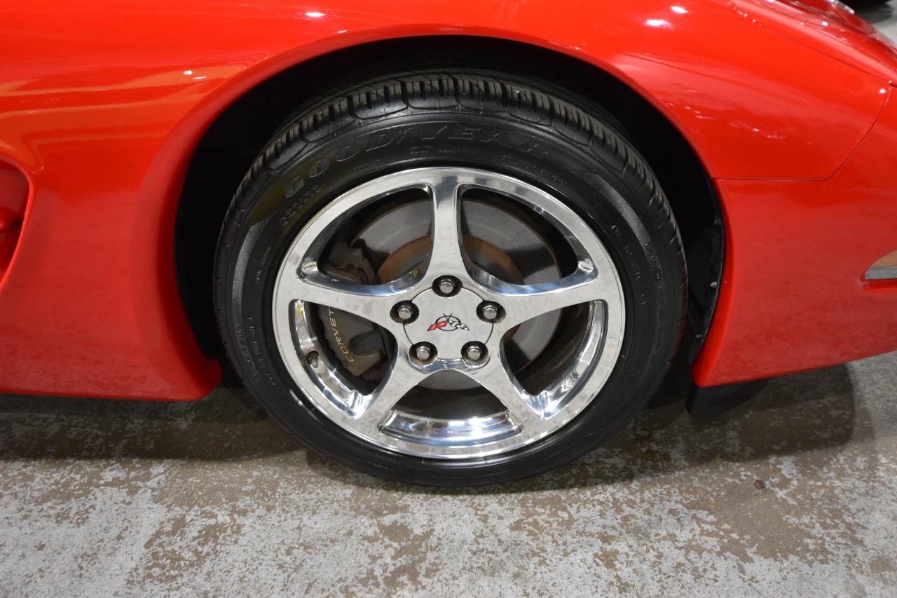 Chevrolet Corvette 2dr Cpe 2003