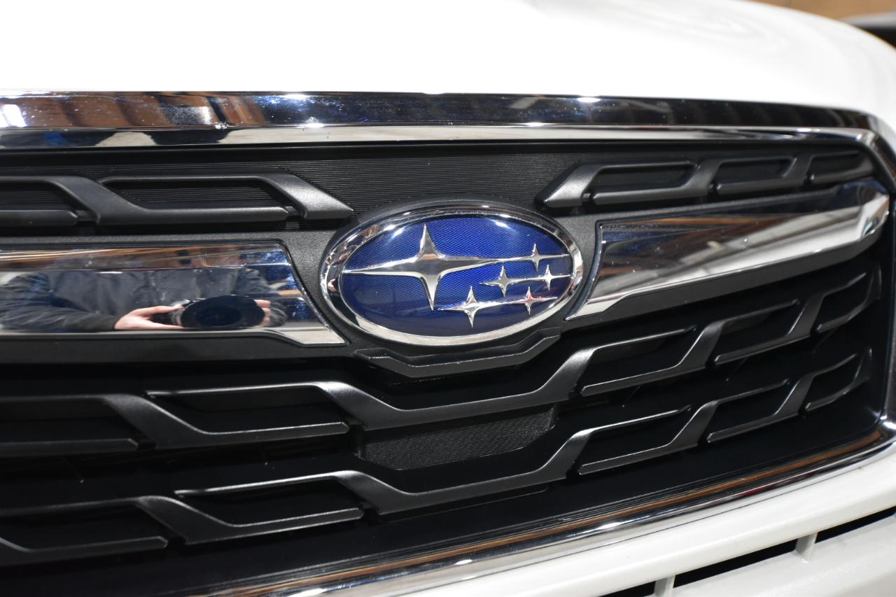 Subaru Forester 2.5i Limited CVT 2017