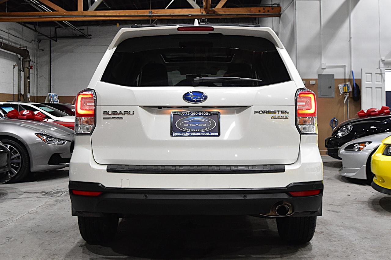 Subaru Forester 2.5i Limited CVT 2017