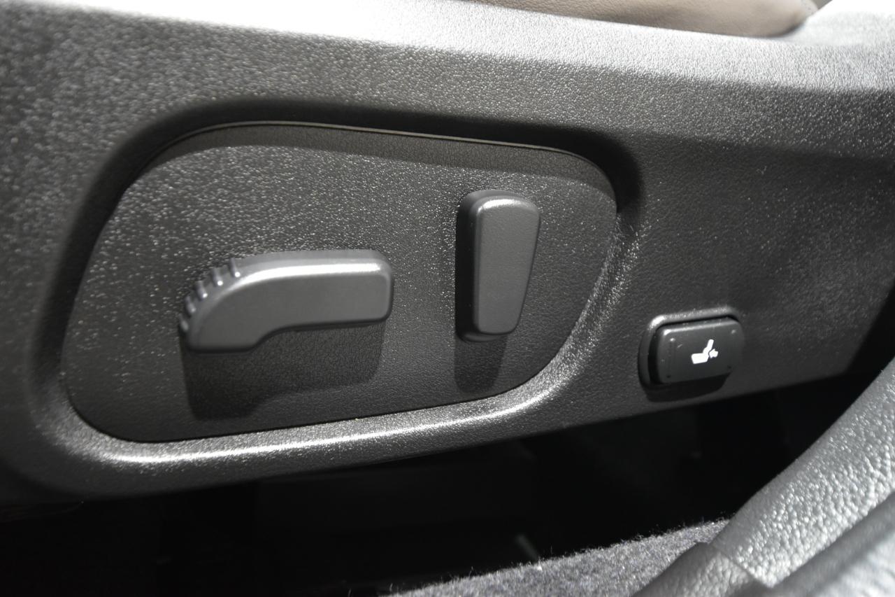 Subaru Forester 2.5i Limited CVT 2017