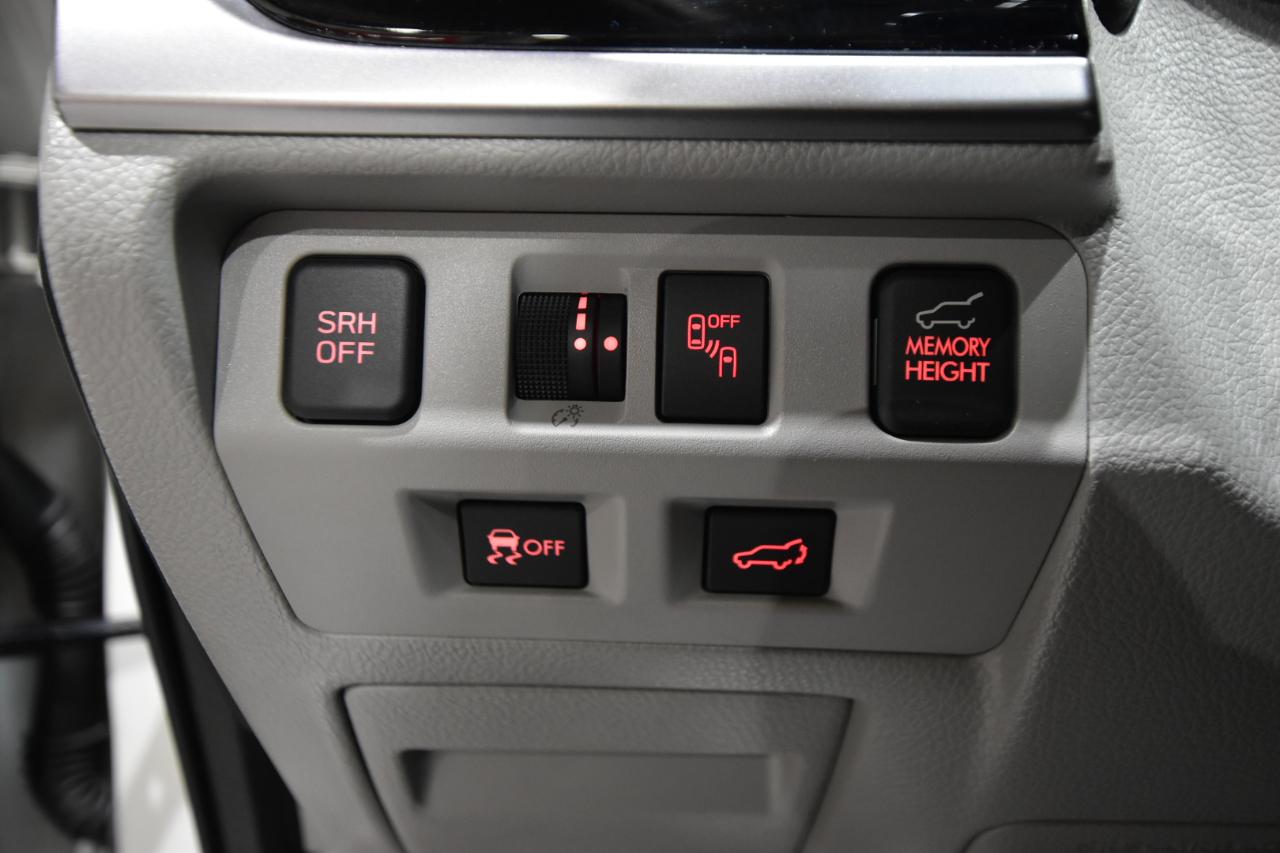 Subaru Forester 2.5i Limited CVT 2017