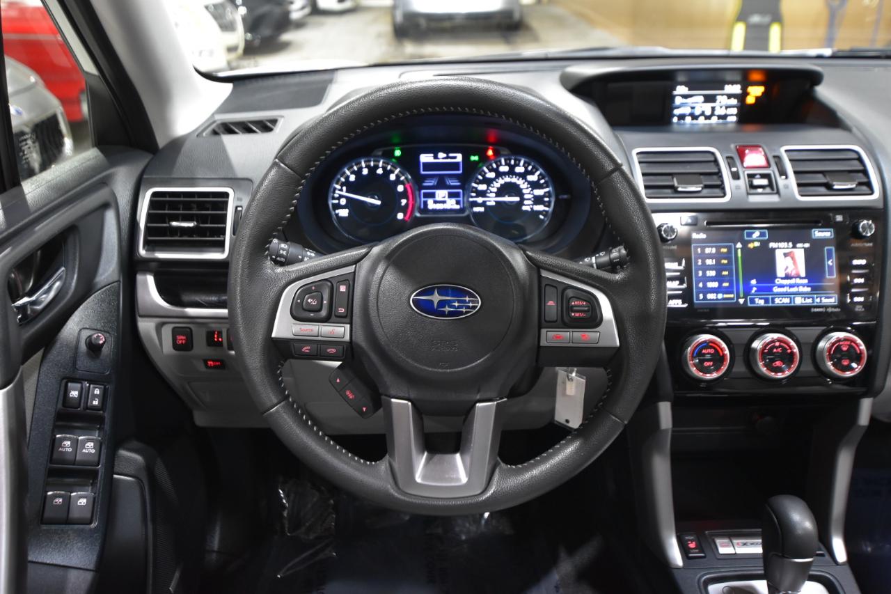 Subaru Forester 2.5i Limited CVT 2017