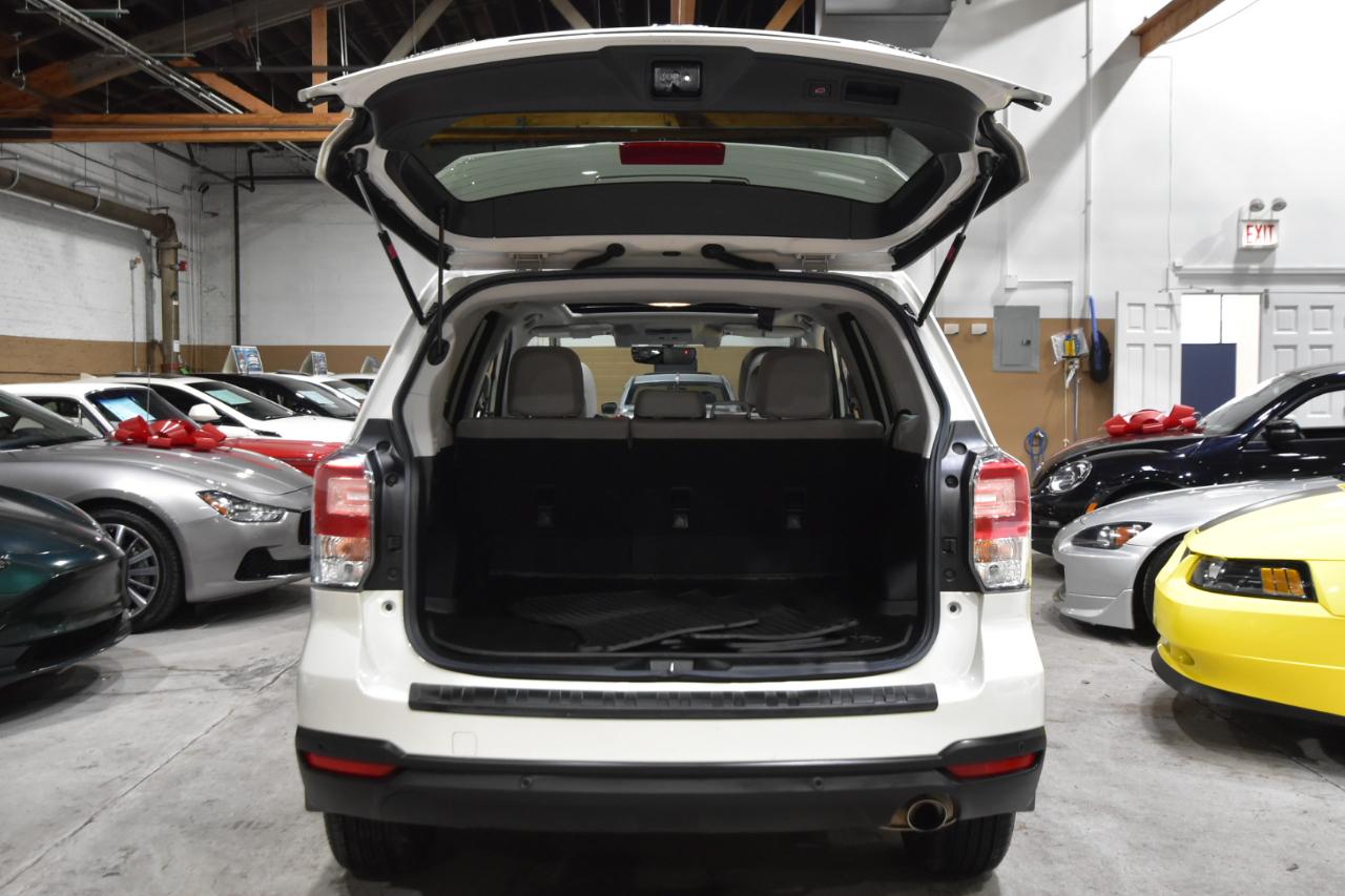 Subaru Forester 2.5i Limited CVT 2017