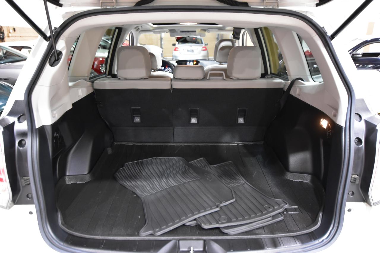 Subaru Forester 2.5i Limited CVT 2017