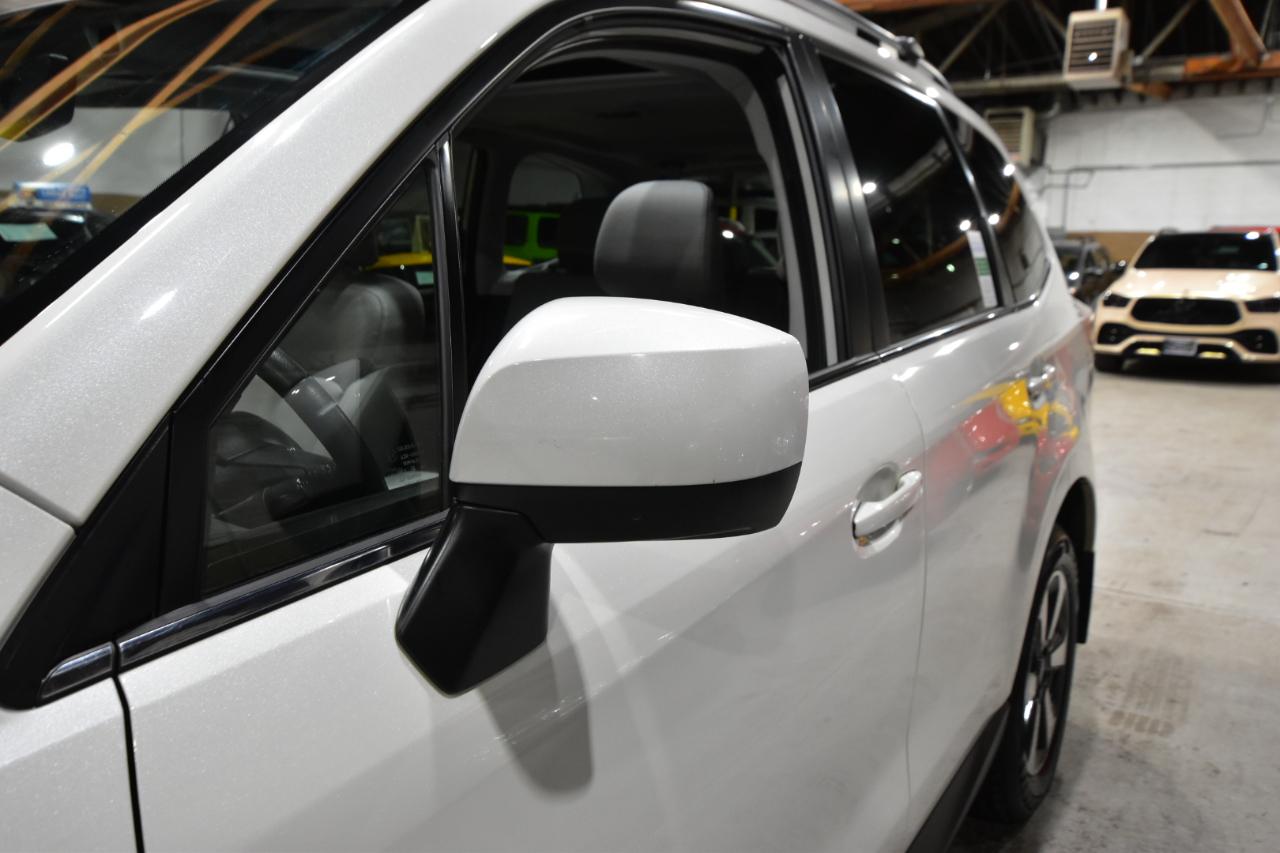 Subaru Forester 2.5i Limited CVT 2017