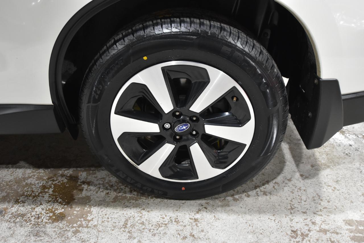 Subaru Forester 2.5i Limited CVT 2017