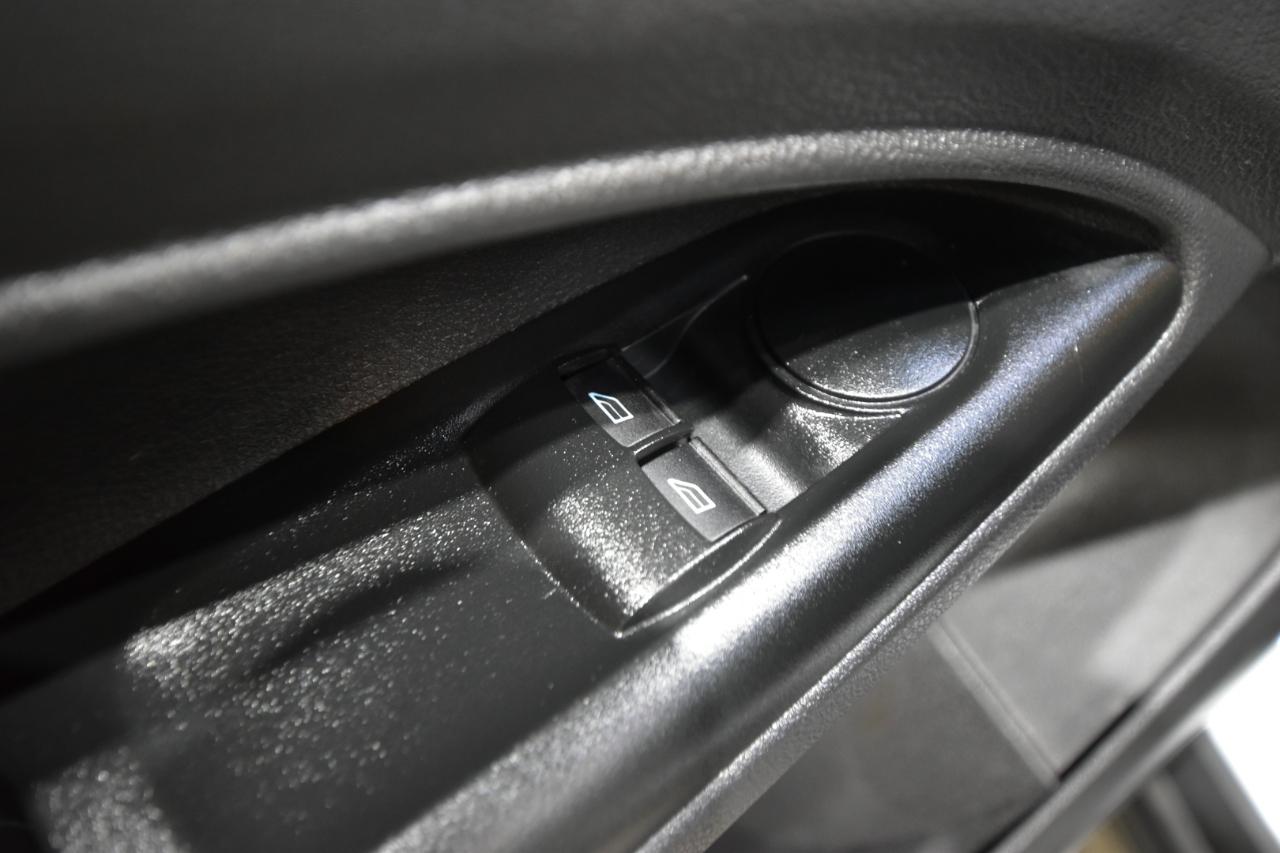 Ford Transit Connect Van XL LWB w/Rear Symmetrical Doors 2017