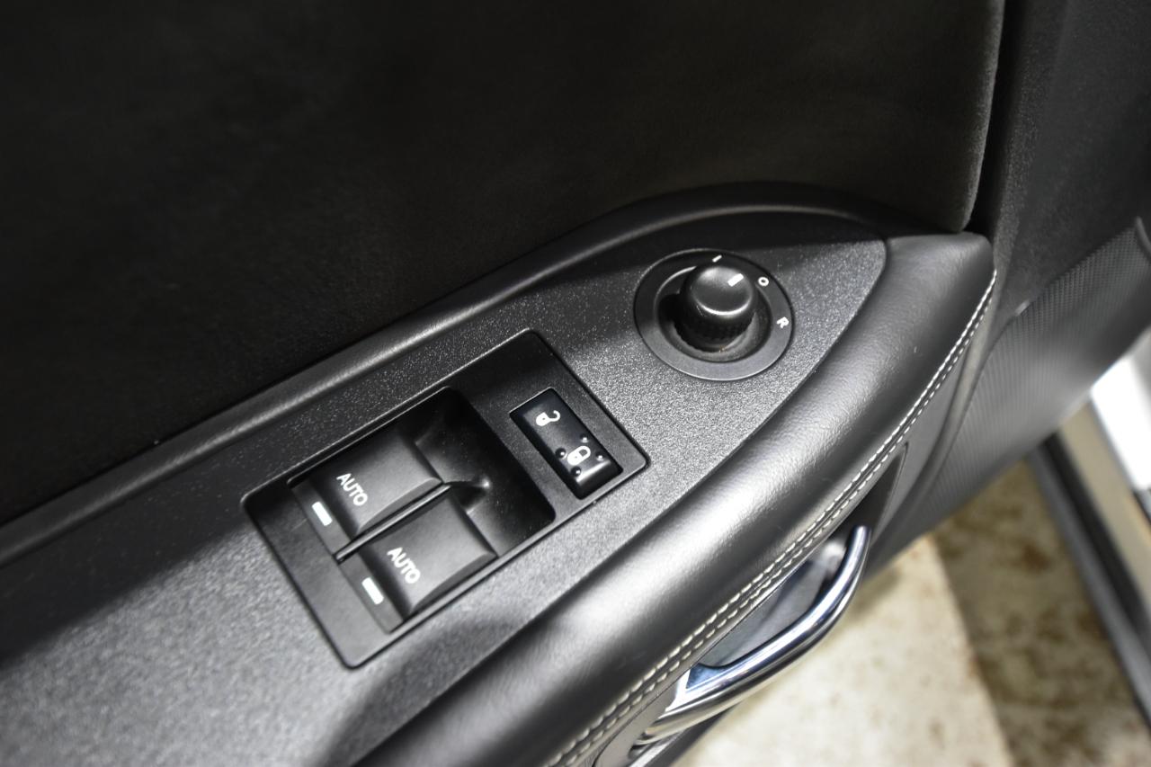 Dodge Challenger 2dr Cpe SRT8 392 2012