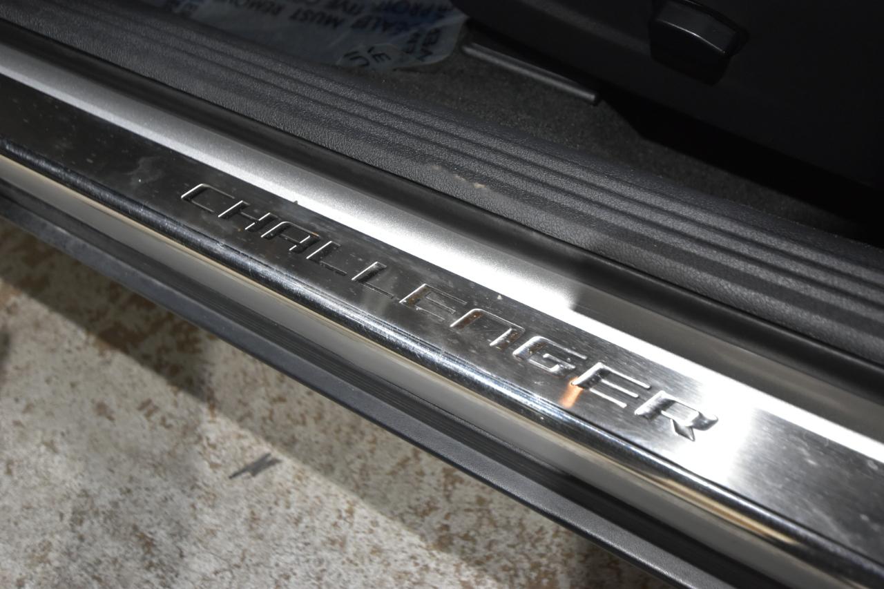 Dodge Challenger 2dr Cpe SRT8 392 2012