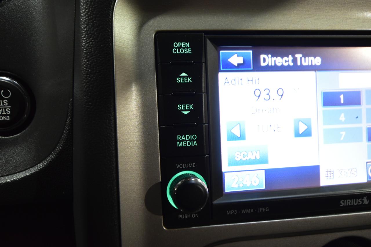 Dodge Challenger 2dr Cpe SRT8 392 2012