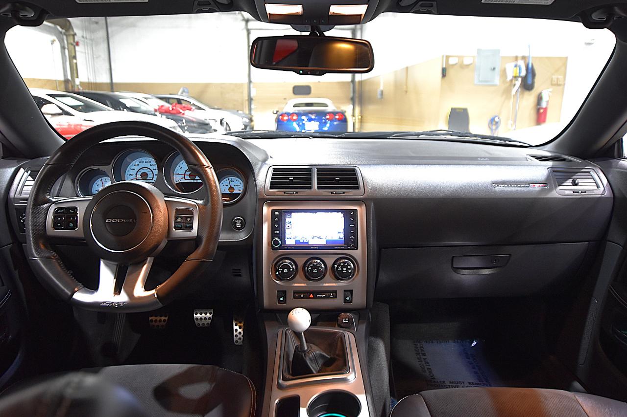 Dodge Challenger 2dr Cpe SRT8 392 2012