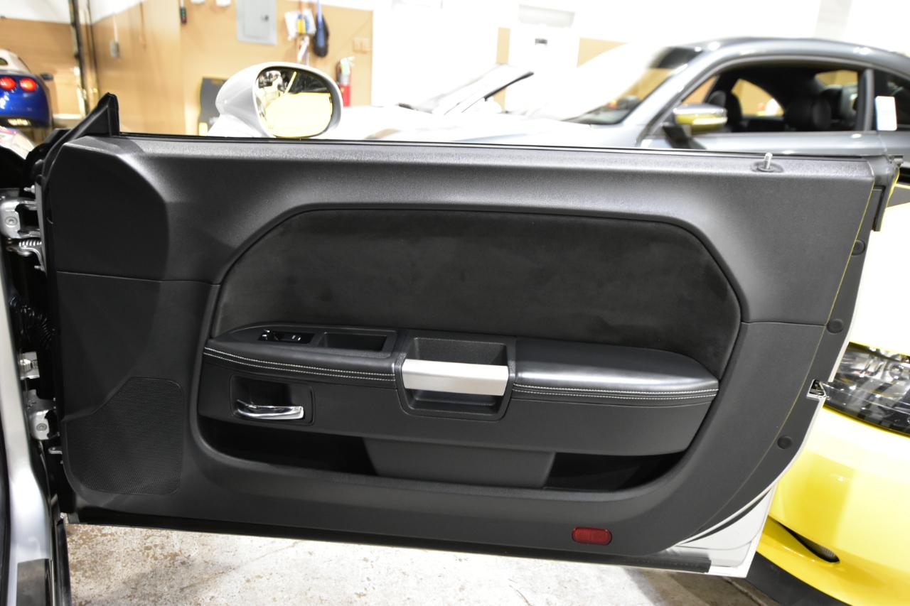 Dodge Challenger 2dr Cpe SRT8 392 2012